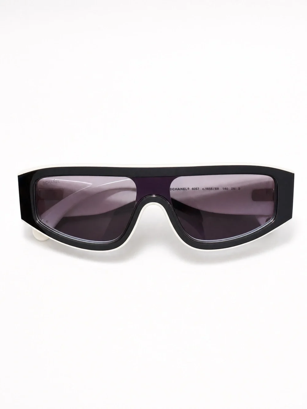CHANEL Acetate cat Eyes Sunglasses BLACK/White with Dark Gray Lenses